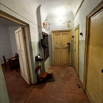 Продам 2к.квартиру Сталинка Каменское. Центр Соц. Города. Площадь 59м2