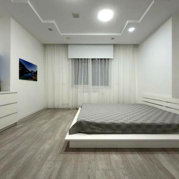 Глушкова 9в, генератор, Іподром, 7 пов, 2 спальні і велика вітальня