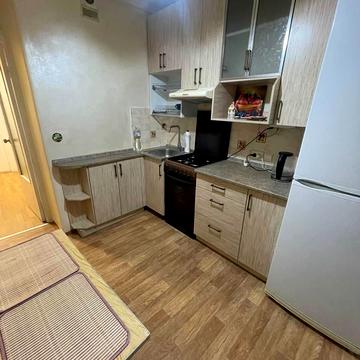 Олександра Махова вул. (Жолудєва), 3