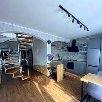 Продажа двухуровневый квартиры 180м2, цена :85.000 в Черноморске.