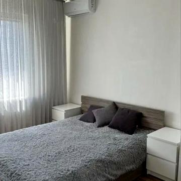 Бориса Гмирі вул., 10/40