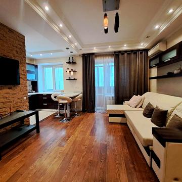 Велика Васильківська вул. (Червоноармійська), 118