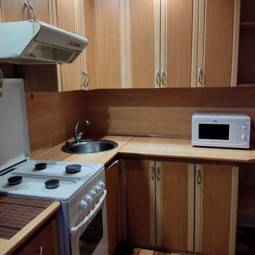 Васильківська вул., 8