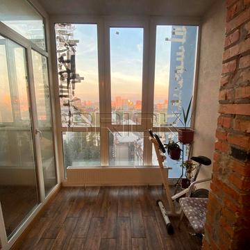 Кирило-Мефодіївська вул., 2