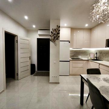 Літературна вул., 8