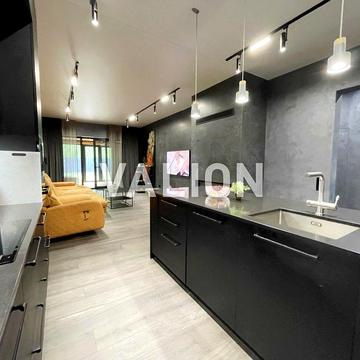 Святкова, 15