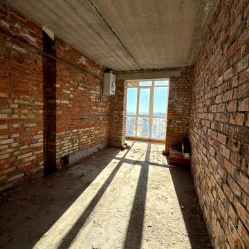 Кільцева вул., 1