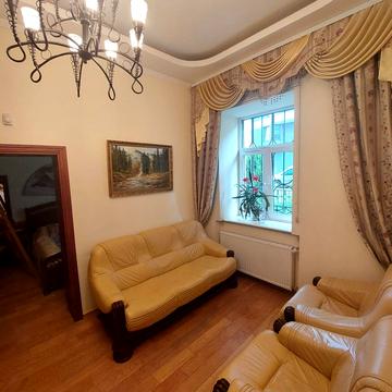 Городницька вул., 1