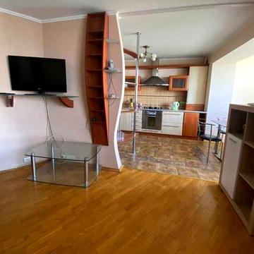 Пропонуэмо до оренди 3кім квартиру в Центрі міста