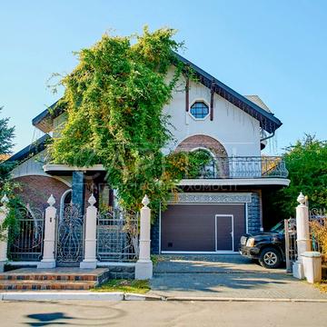 Золоті ворота вул.