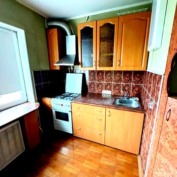 Йорданська вул. (Лайоша Гавро), 7