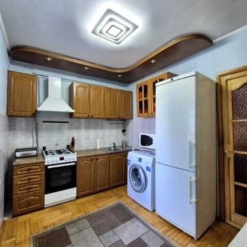 Любінська вул., 33