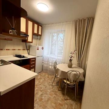 1-кімнатна після ремонту • Нивки • Власник • 17 000 грн