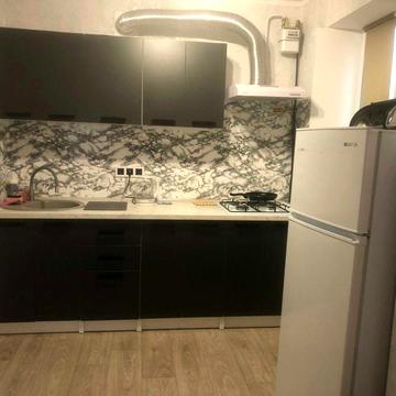 Сдам гарну однокімнатну на Отрадному