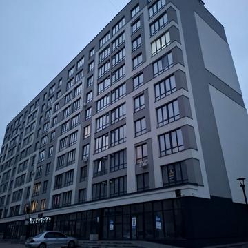 Молодіжна вул., 53