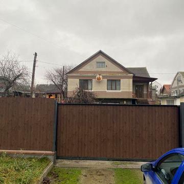 Здам будинок 3 км до центру міста від власника