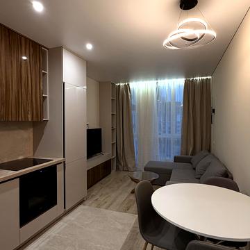 Салютна вул., 2-Б