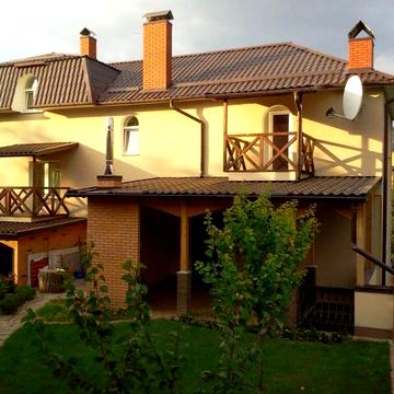 Здам таунхаус Голосіівський район. UR