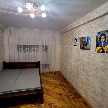 Сдам 2-х кімнатну квартиру в Хортицькому районі