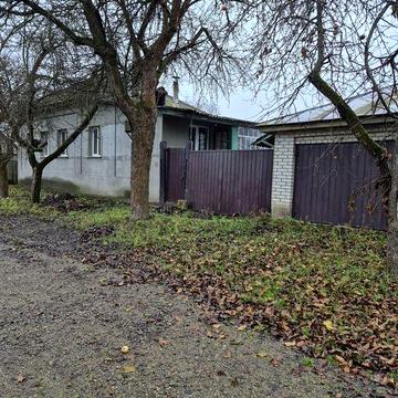 Продам будинок в центрі міста