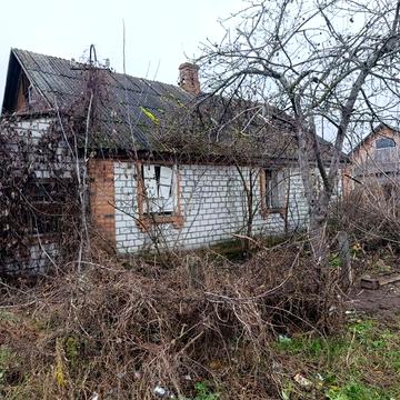 Продається нежилий будинок недалеко від центру міста Коростень
