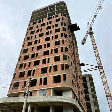 Івана Миколайчука вул., 38