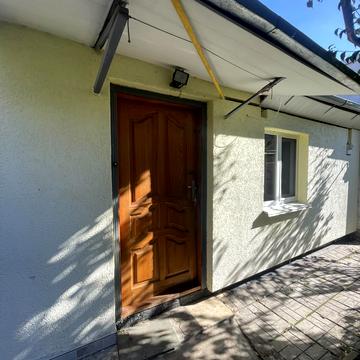 Стеценка вул., 11