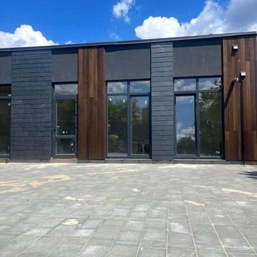 Продам коттедж с большим участком