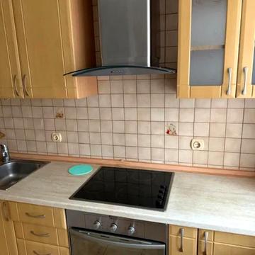 Європейського Союзу просп. (Правди), 74