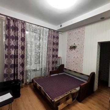 Ґарета Джонса вул. (Сімї Хохлових), 11