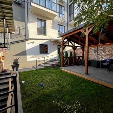 Продам 5к кв із власним двором та паркінгом, ген. Пушкіна 8Б, Гагаріна ЖК Генерала Пушкіна