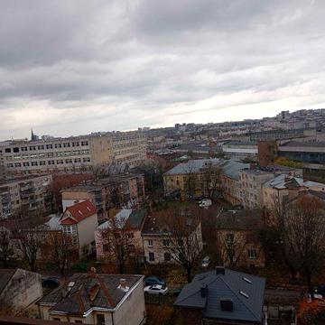 З ох кімнатна по вул.Залізнична 7