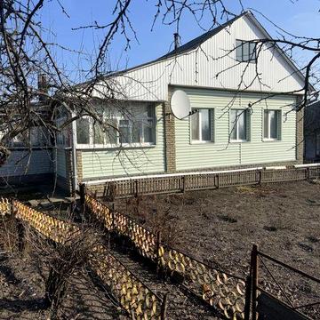 Продам будинок в 20 хвилинах від центру міста