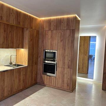 Здається в оренду 4-кімнатна квартира