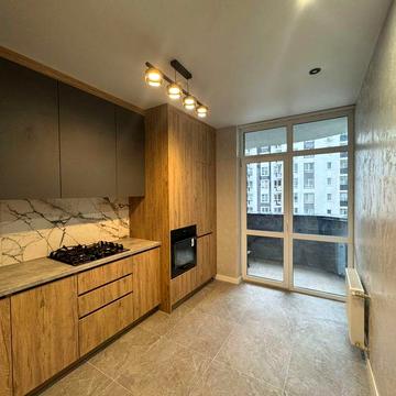 Продаж 2-кімнатної квартири  новобудові 
2-кімнатної квартири на вул.