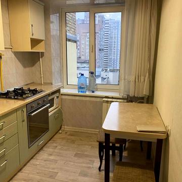 Велика Васильківська вул. (Червоноармійська), 118