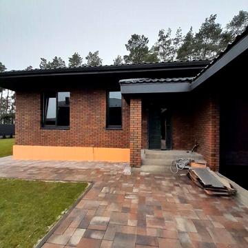 Продаж 3к Дім Жовтнева вулиця