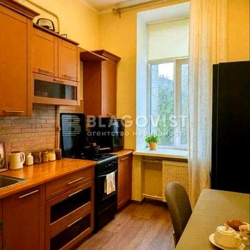 Продаж. вул. Хрещатик 29.  2х.кв