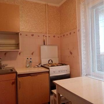 Продам 1-у пр-кт ЧервоноЇ Калини 8а,початок Троєщини,цегляний будинок