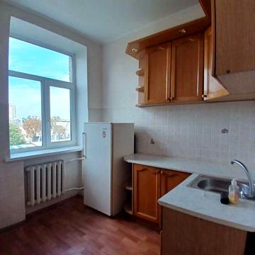 метро Лівобережна 3 кімнати