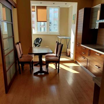 Миколи Бажана просп., 10