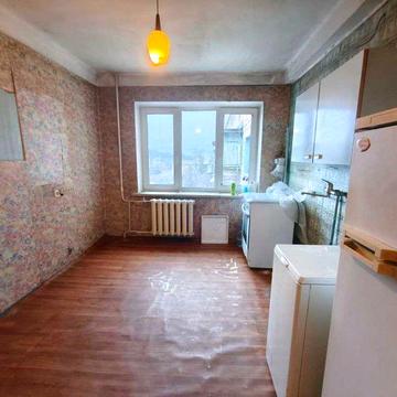 Продаж 3-к. квартира з великою кухнею, вул. Кирилівська 127, Куренівка