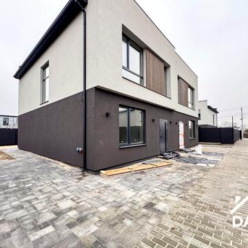 Козацька вул., 28