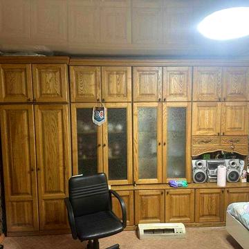 Срочно продам 3к кварт (кирпич)в ЦЕНТРЕ Днепра Жуковского СВЕТ не выкл