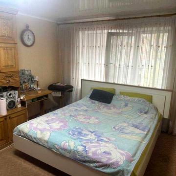 Срочно продам 3к кварт (кирпич)в ЦЕНТРЕ Днепра Жуковского СВЕТ не выкл