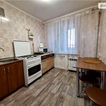 Довгострокова оренда 1к Квартира Савченка Юрія вулиця