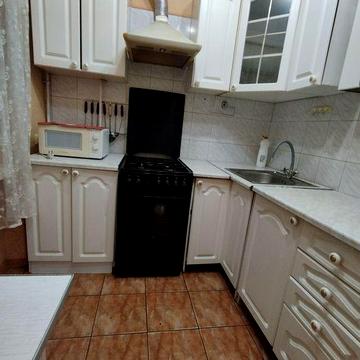 Оренда двокімнатної квартири на Виставці