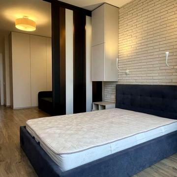 БЕЗ КОМІСІЇ продаж квартири 40,3 м² в ЖК Версаль парк з диз. ремонтом ЖК Версаль парк