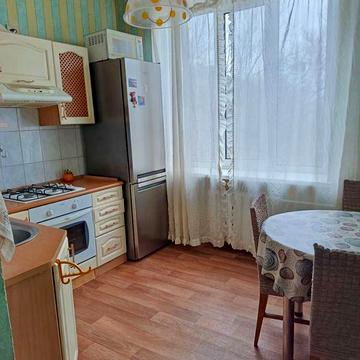 Сдается 2 комнатная квартира в центре