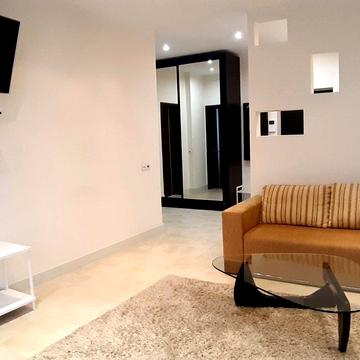 Гетьмана Павла Скоропадського вул. (Льва Толстого), 35-39